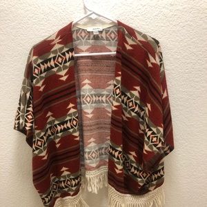 Women’s short sleeve cardigan Aztec design